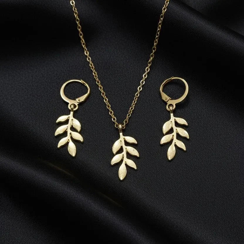 Leave Chain Locket