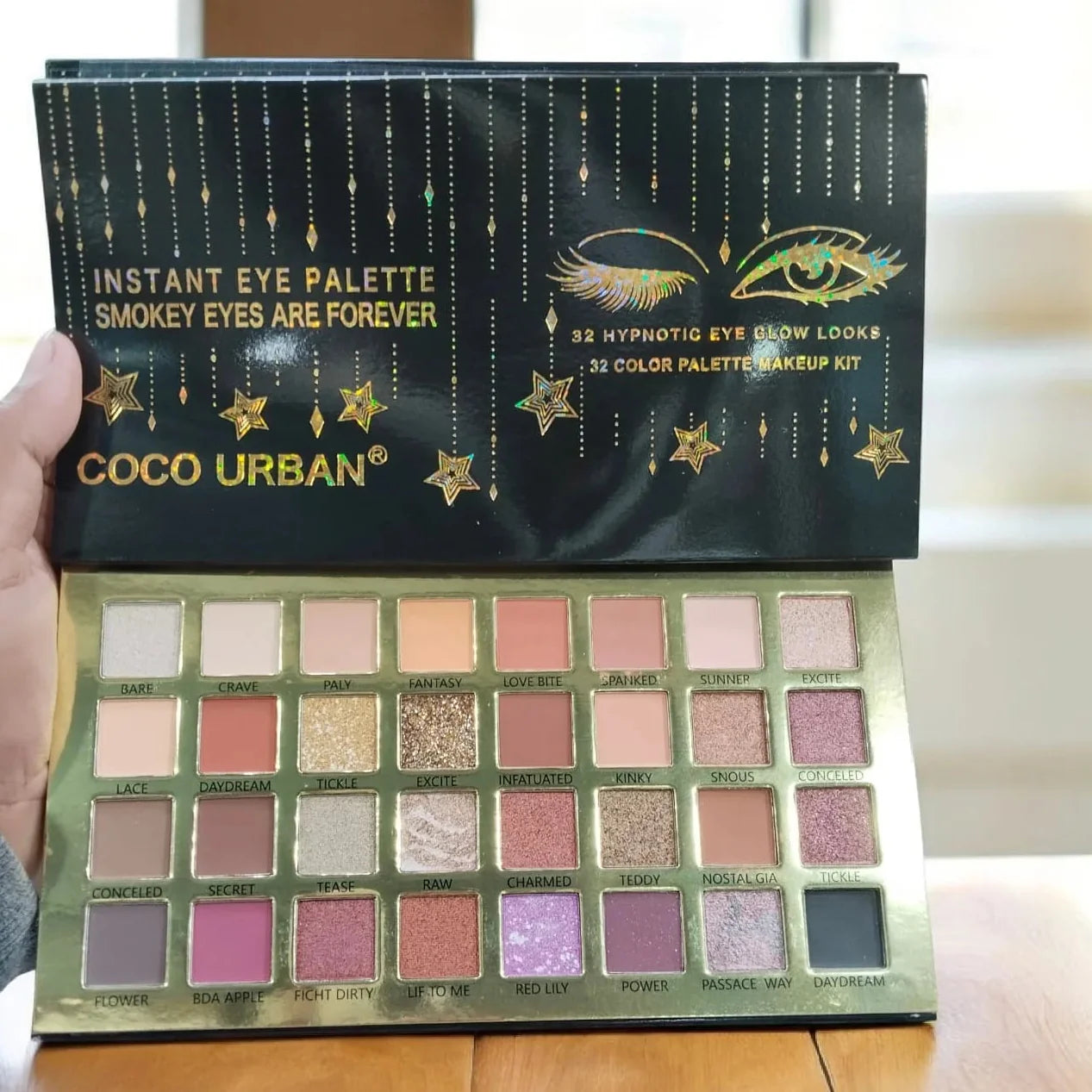 Coco Urban Smokey Eyes Eyeshadow Palette - 32 Colors