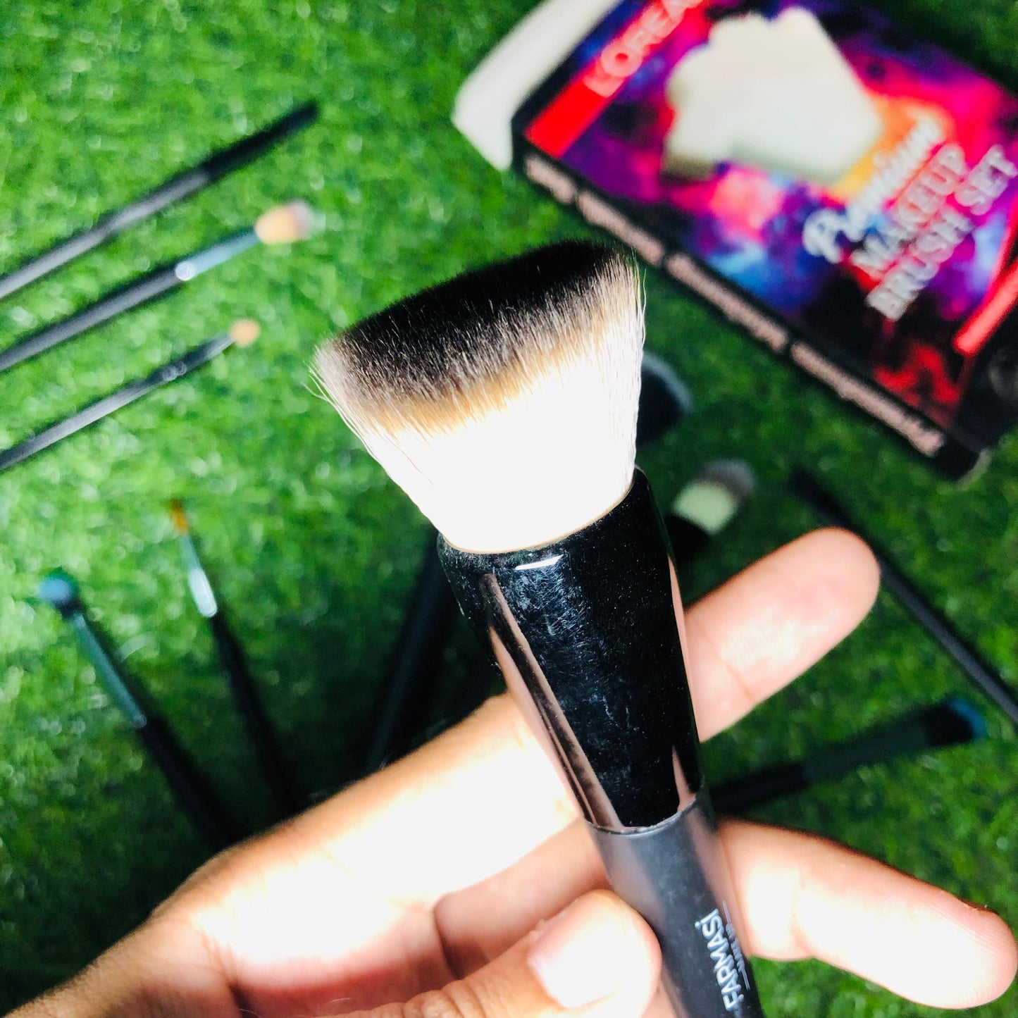L'ORÈAL Premium Makeup 13 pcs Brush Set