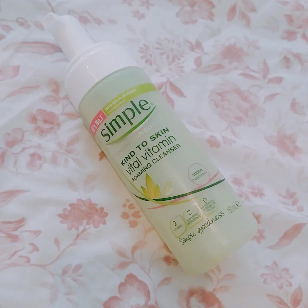 Simple Kind to Skin Vital Vitamin Foaming Cleanser - 150ml