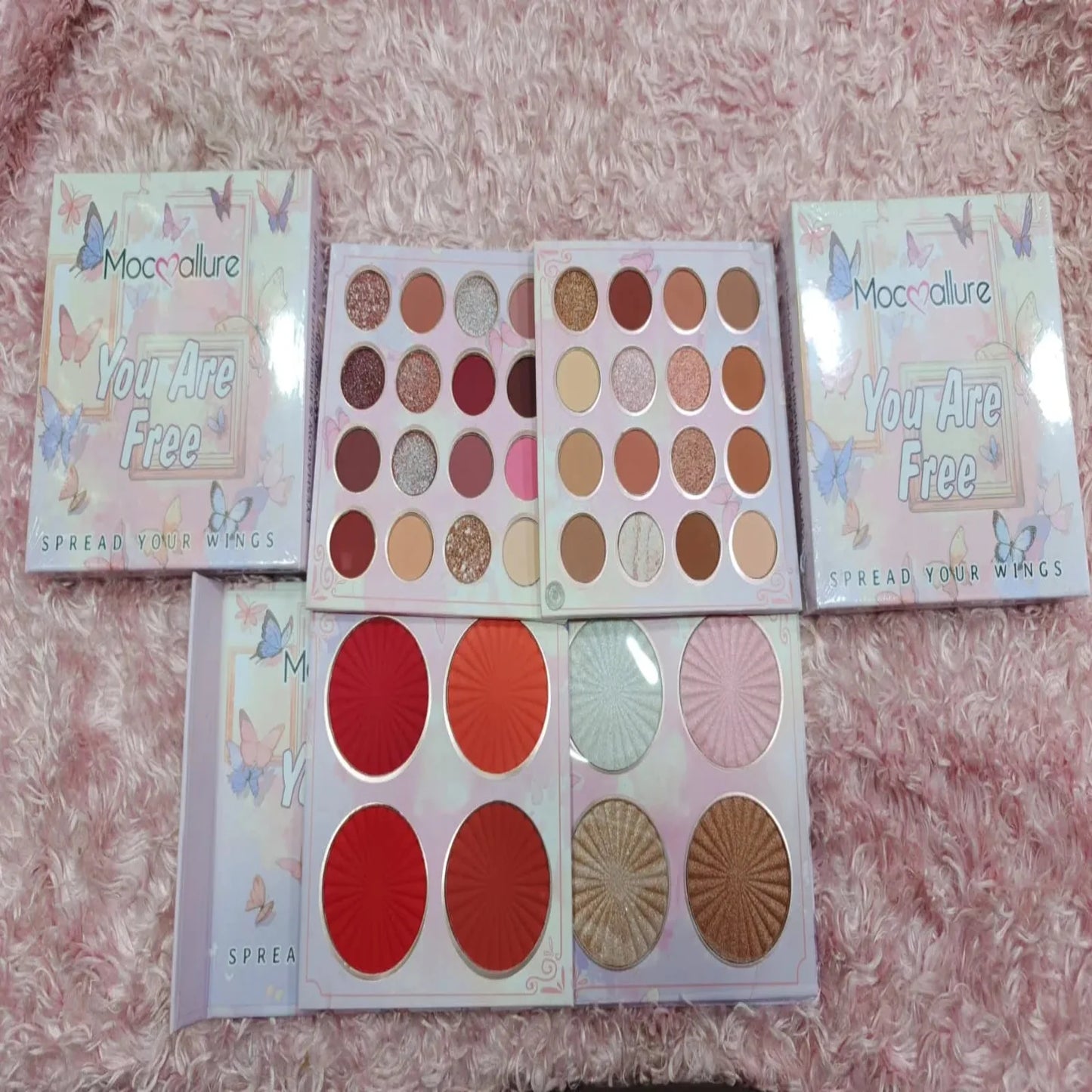 MOCALLURE 4 in 1 Book eyeshadow