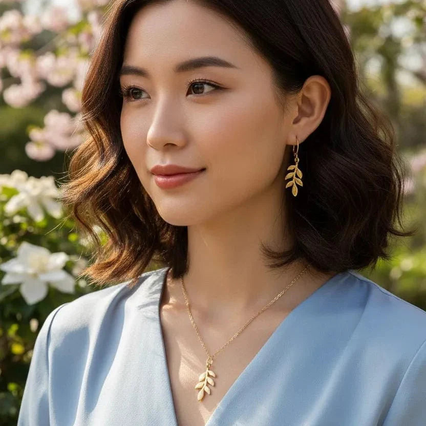 Leave Chain Locket