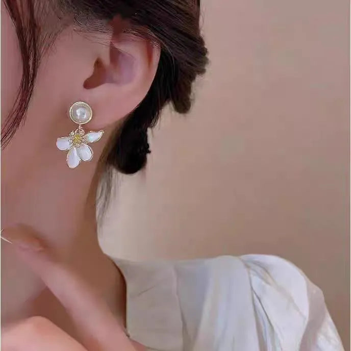 9 two 5 Most demanded  Flower Earring