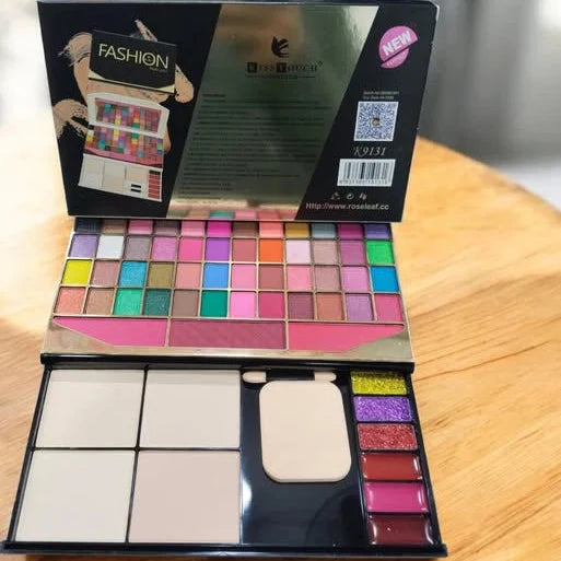 B B Professional Makeup Kit