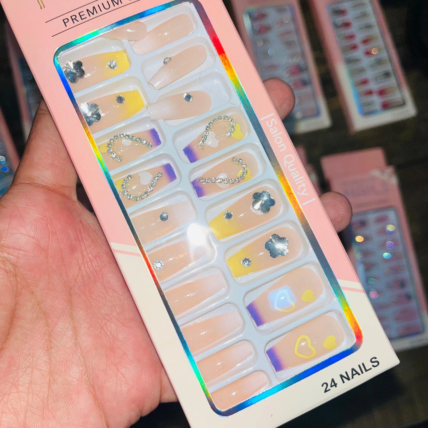 Professional Premium Series Artifical Nails With Free Stickers (24Pcs)