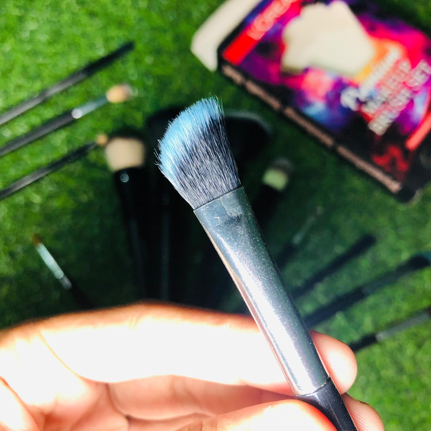 L'ORÈAL Premium Makeup 13 pcs Brush Set