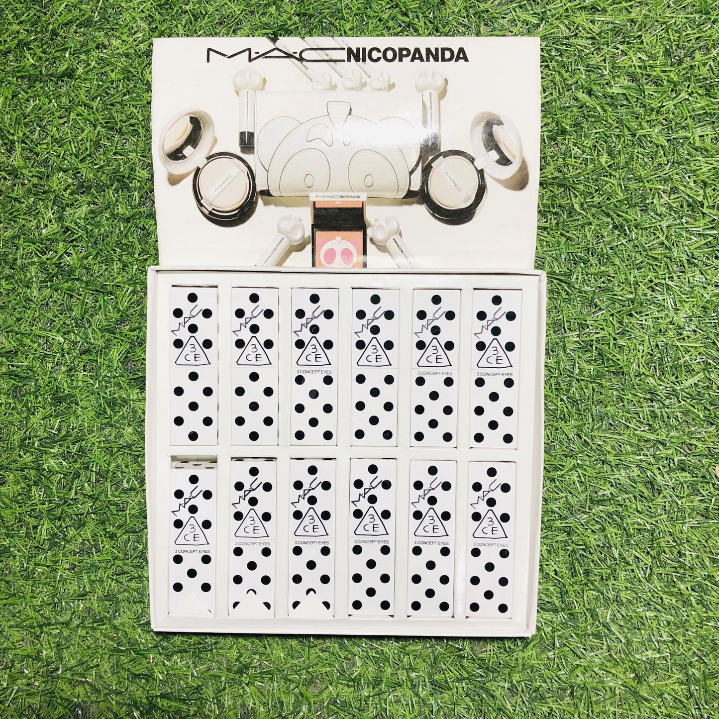 MAC 12 colour Nico Panda lipstick box