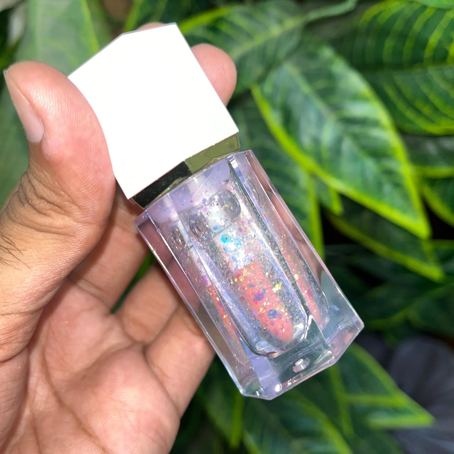 Romantic May Glitter Color Lip Gloss – Shimmering & Long-Lasting Shine