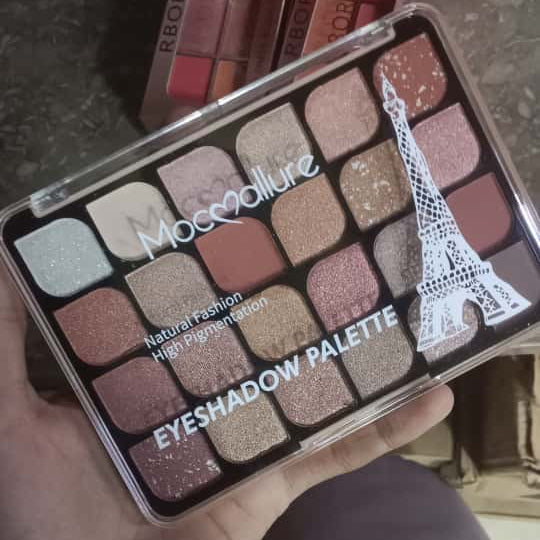 Mocallure Natural Fashion Eyeshadow Palette - 24 Colors
