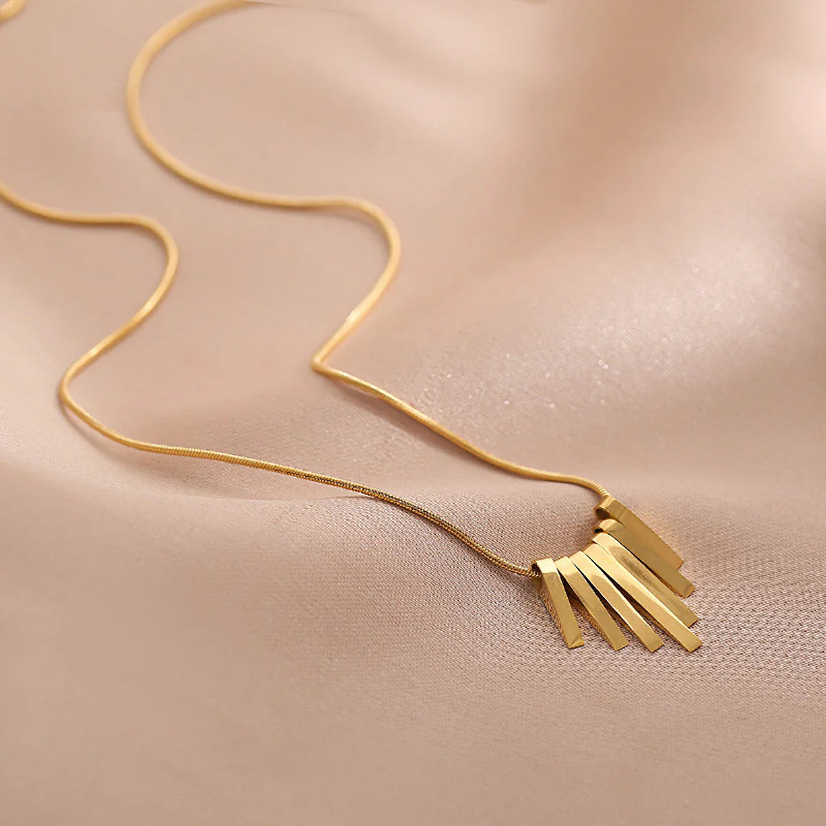Stainless Steel Geometry String Sector Shape Pendant