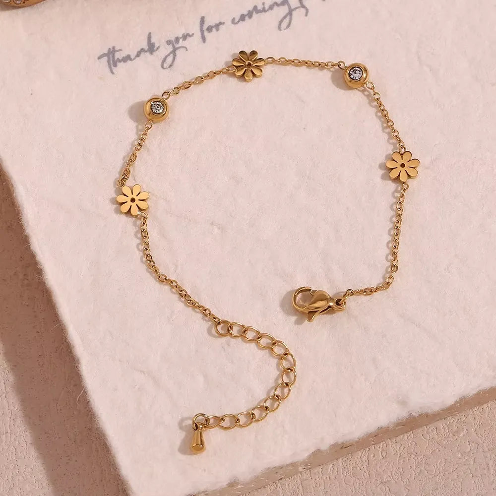 Flower Chain Bracelet – Elegant Sparkling Fashion Jewelry