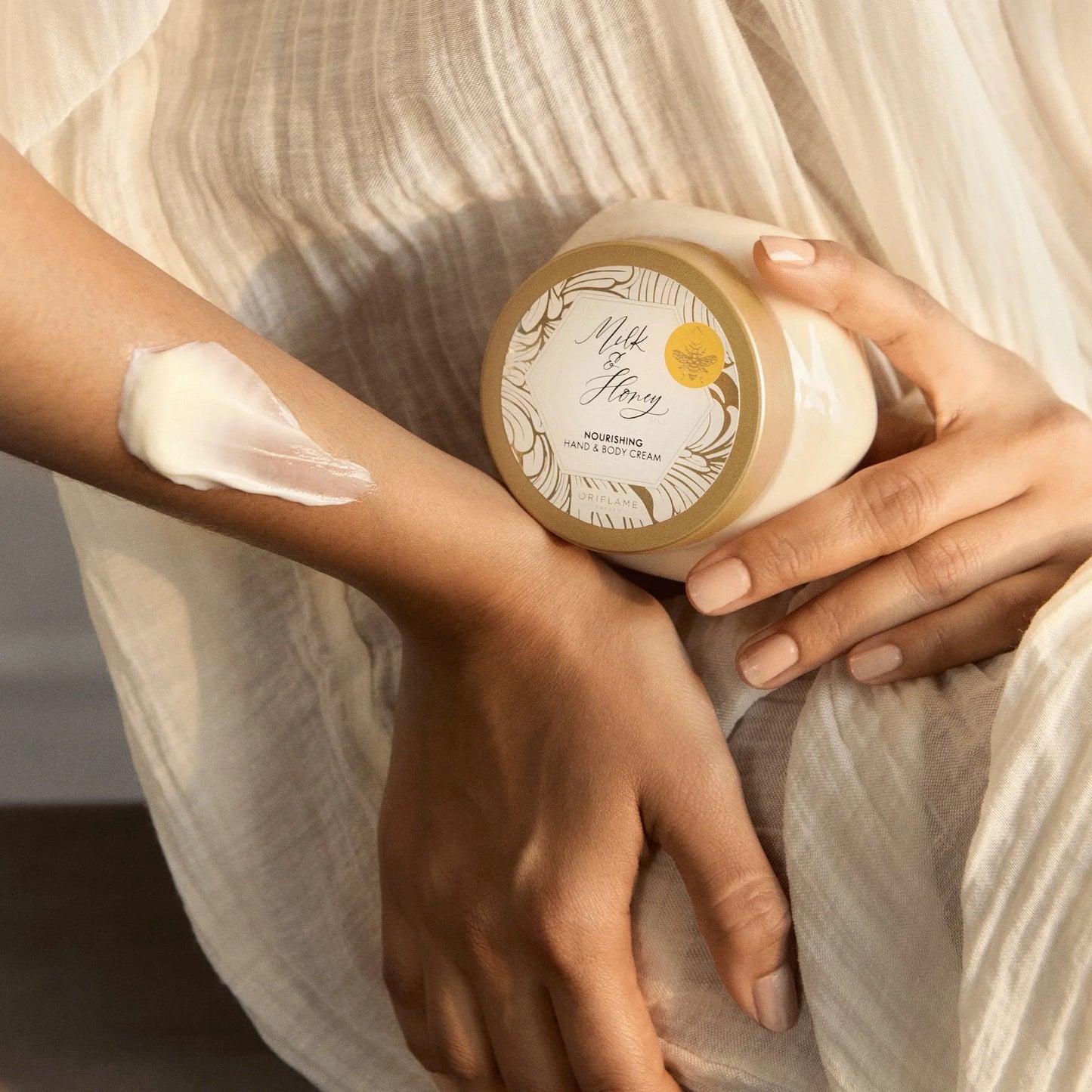 Oriflame Nourishing Hand & Body Cream – 250ml