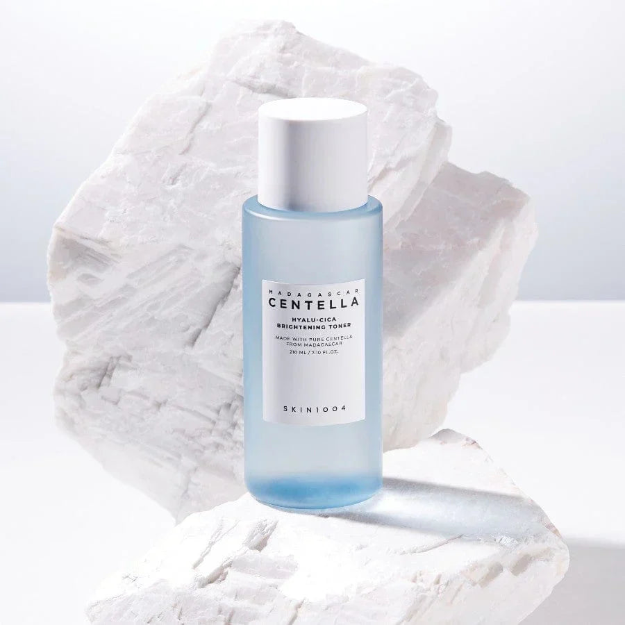 Skin1004 - Madagascar Centella Hyalu-Cica Brightening Toner - 210ml